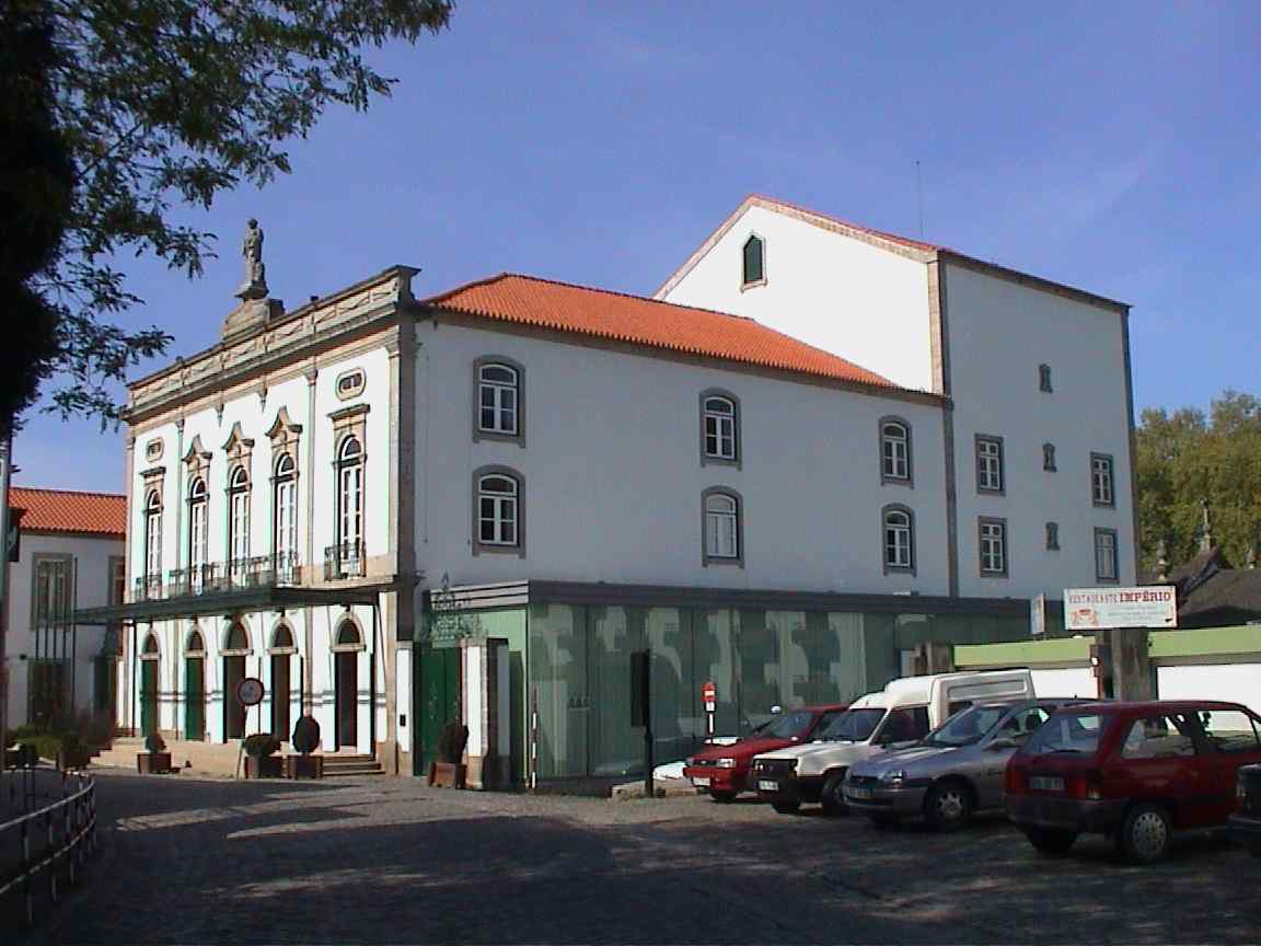 Diogo Bernardes Theater